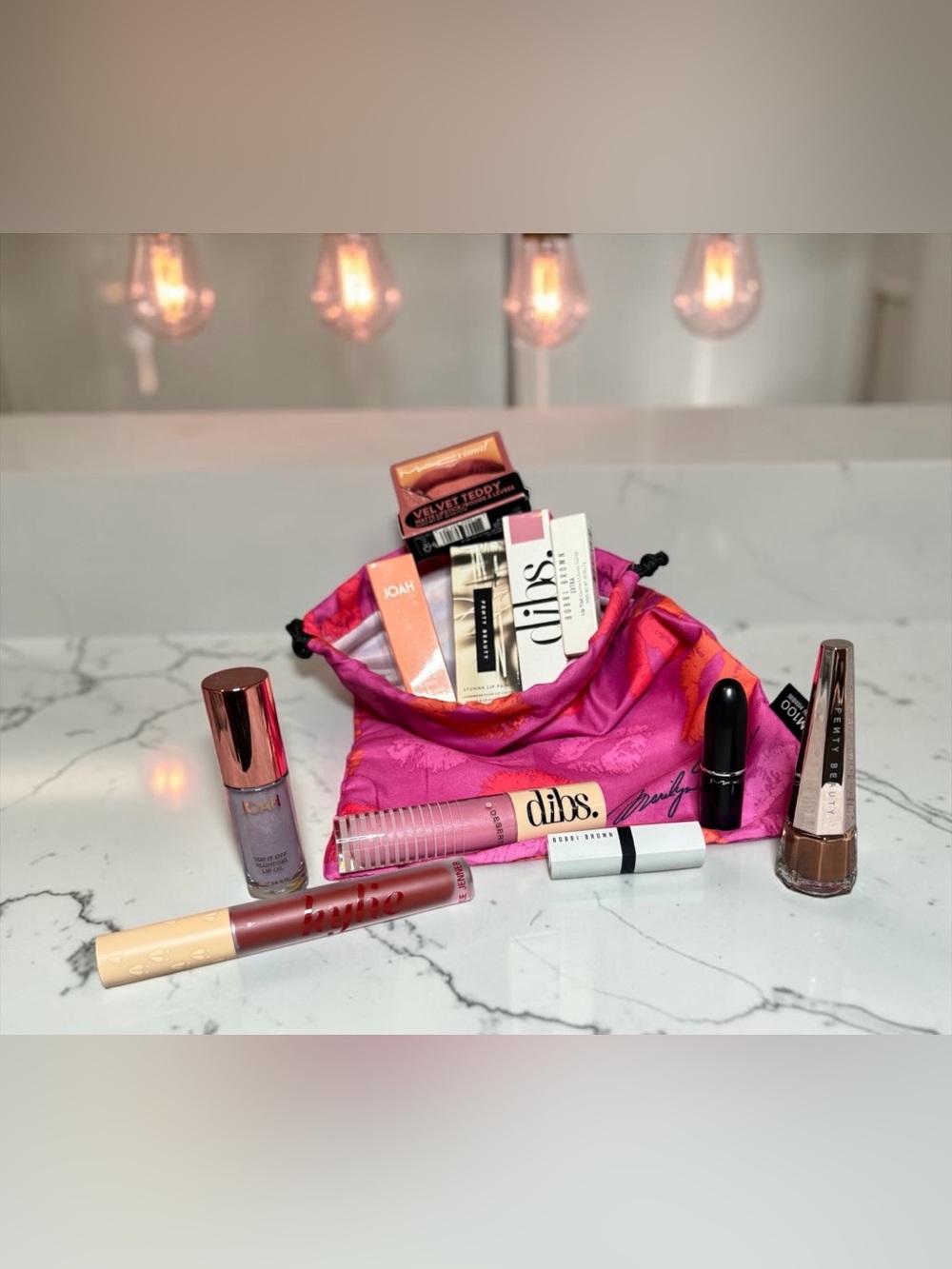 💋6-PC Lippie Bundle w/IPSY LE Marilyn Monroe”MM100”Lip Print Drawstring Pouch